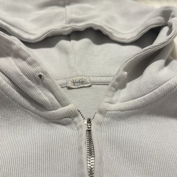 Brandy Melville cropped zip up - Picture 4 of 5